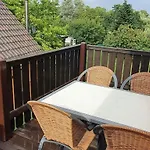 Mit Garten In *